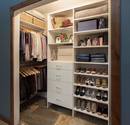 How to Find a Quality Closet Dealer for Your Home